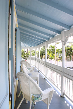 Angelina Guesthouse Balcony KW